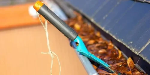 rain gutter cleaning services